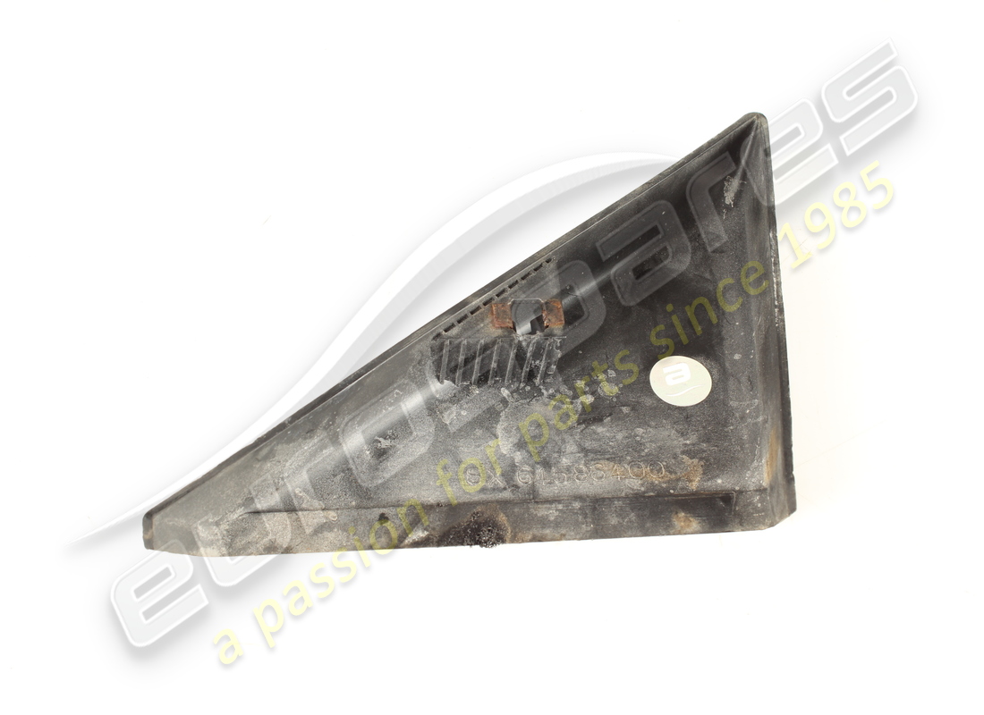 USED FERRARI LH INNER MOULDING TRIANGLE. PART NUMBER 64586400 (1) used ferrari lh inner moulding triangle. part number 64586400 (1)