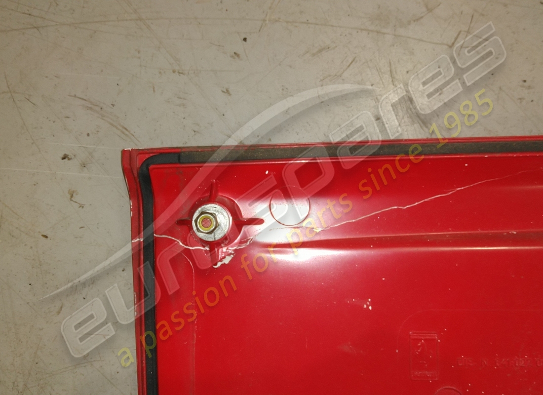 damaged ferrari rh door grille. part number 64102710 (3)
