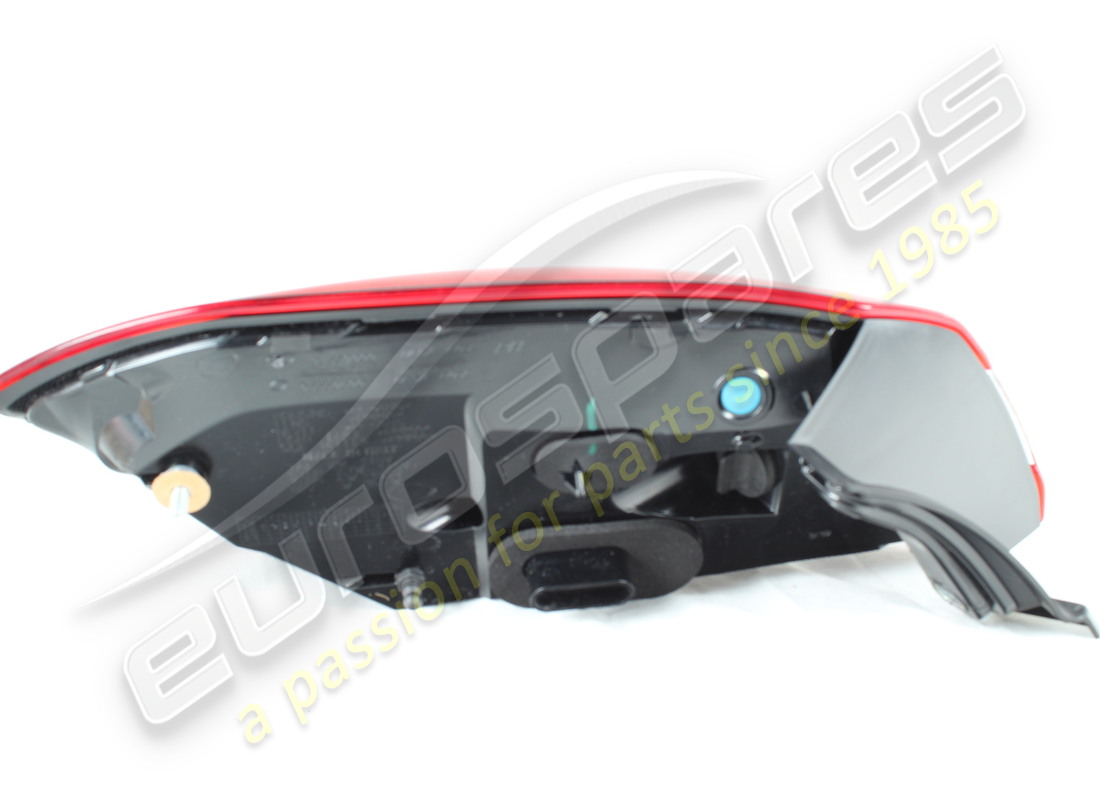 NEW MASERATI REAR RH FIXED TAIL LIGHT. PART NUMBER 670106743 (2) new maserati rear rh fixed tail light. part number 670106743 (2)