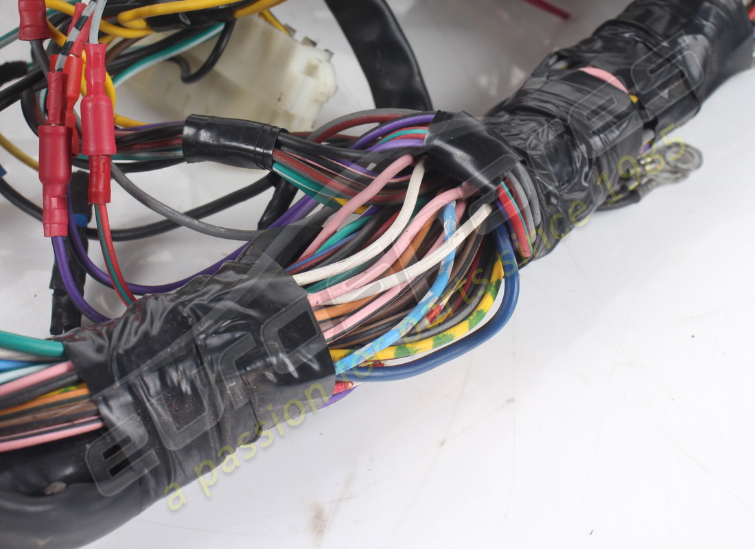 USED FERRARI DASHBOARD CABLES. PART NUMBER 61885800 (5) used ferrari dashboard cables. part number 61885800 (5)