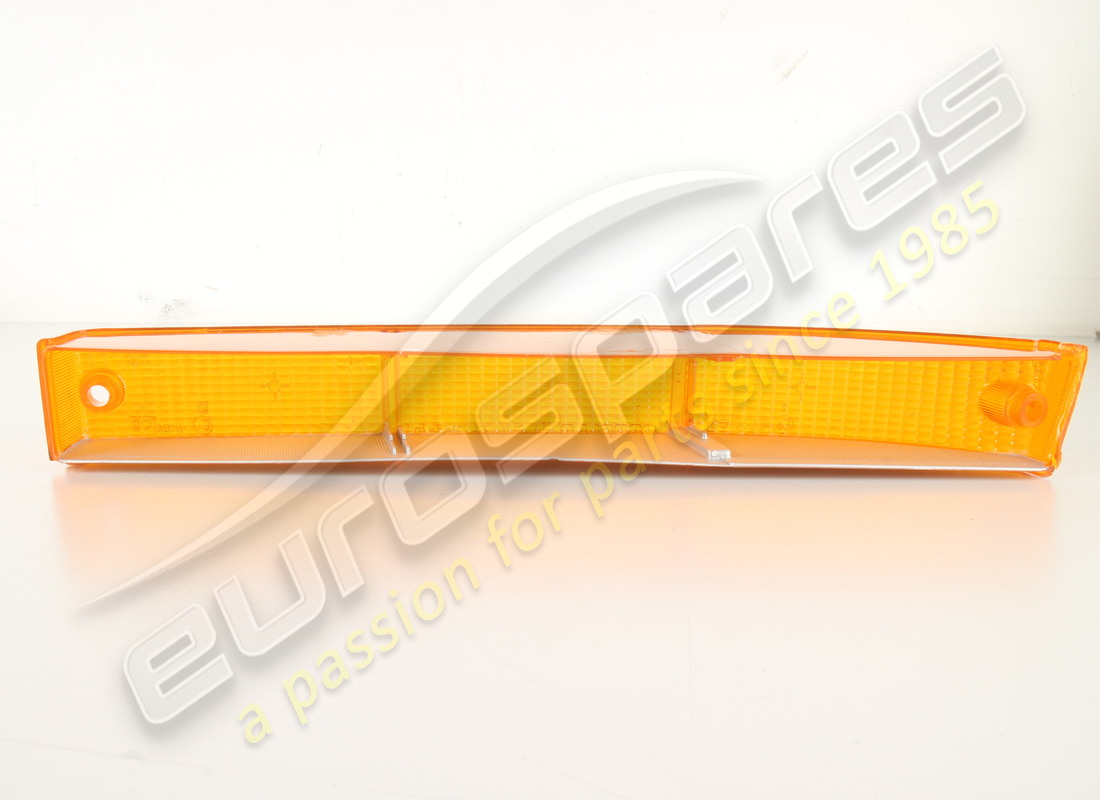 NEW (OTHER) FERRARI RH FRONT LENS INDICATOR RHD PART NUMBER 61536100 (3) new (other) ferrari rh front lens indicator rhd part number 61536100 (3)
