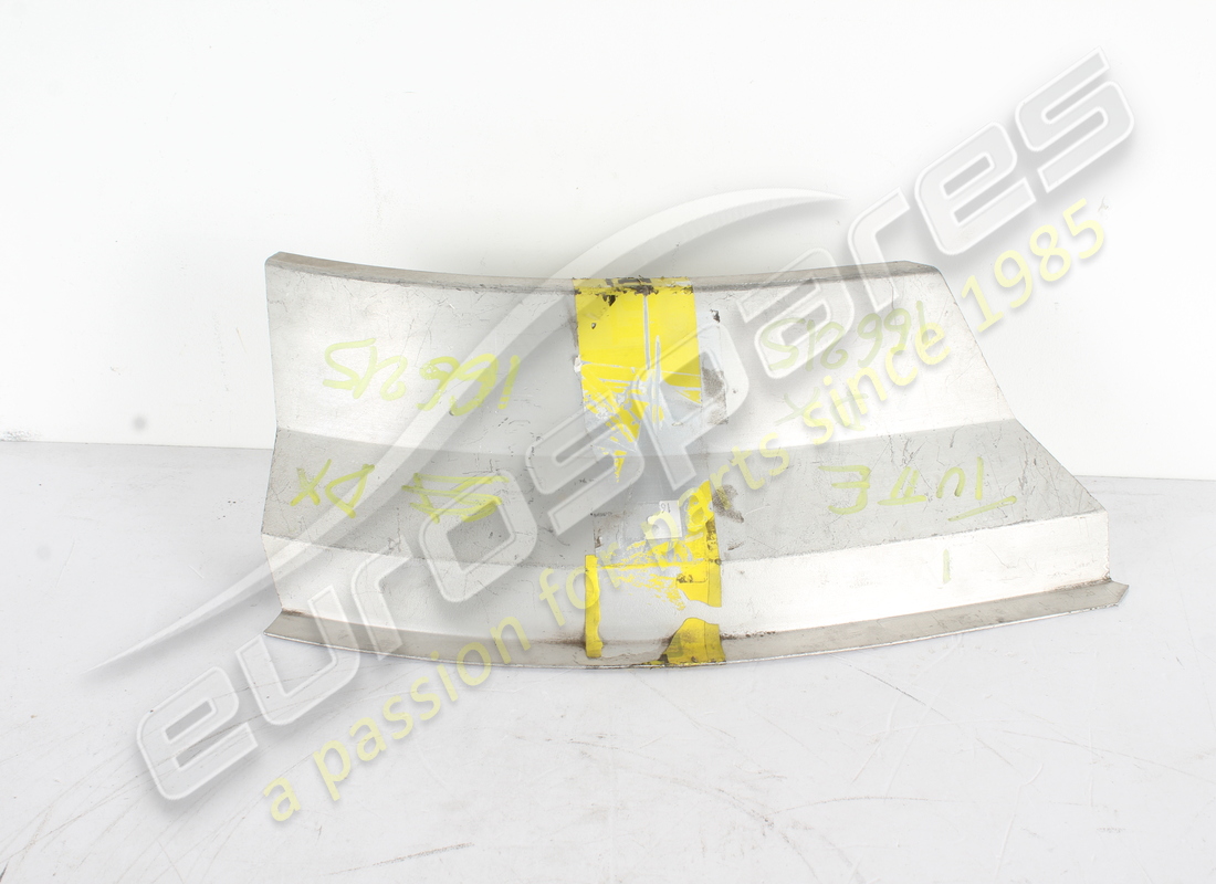 NEW FERRARI RH LOWER FRAME. PART NUMBER 166215 (1) new ferrari rh lower frame. part number 166215 (1)
