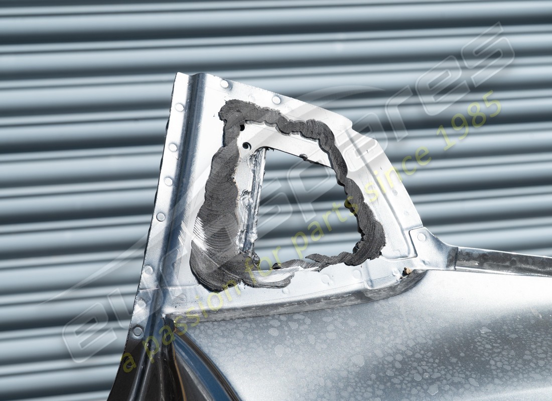 used eurospares lh rear wing and chassis mount. part number eap1563095 (3)