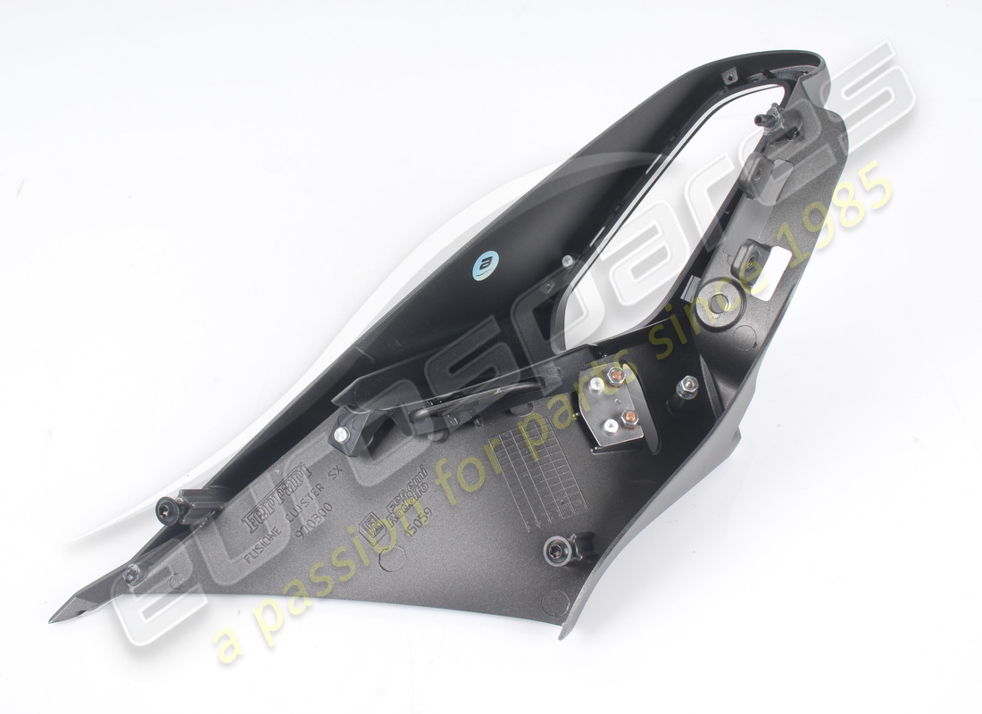 USED FERRARI COMPLETE LH CLUSTER CASTING. PART NUMBER 970252 (5) used ferrari complete lh cluster casting. part number 970252 (5)