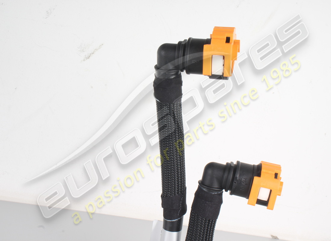 NEW (OTHER) FERRARI VAPOUR SEPARATOR COMPLETE WI. PART NUMBER 272653 (4) new (other) ferrari vapour separator complete wi. part number 272653 (4)