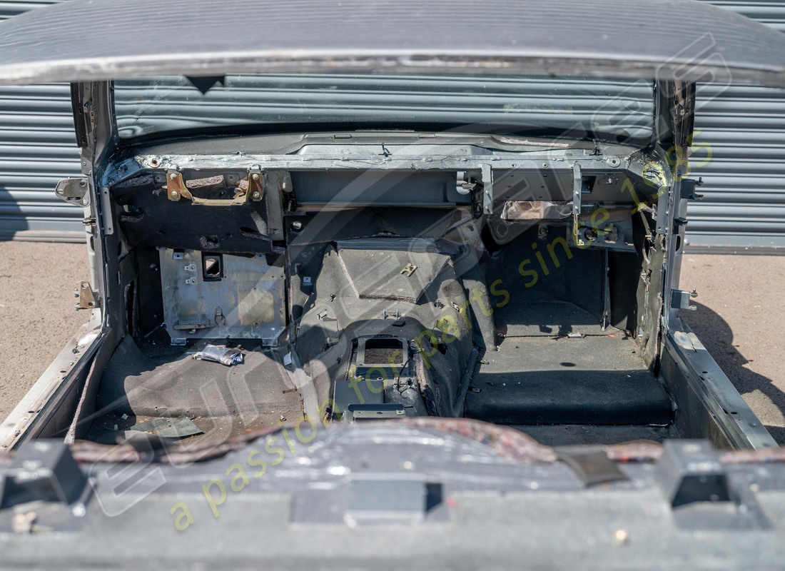 USED FERRARI COMPLETE BODYSHELL. PART NUMBER 65887700 (11) used ferrari complete bodyshell. part number 65887700 (11)