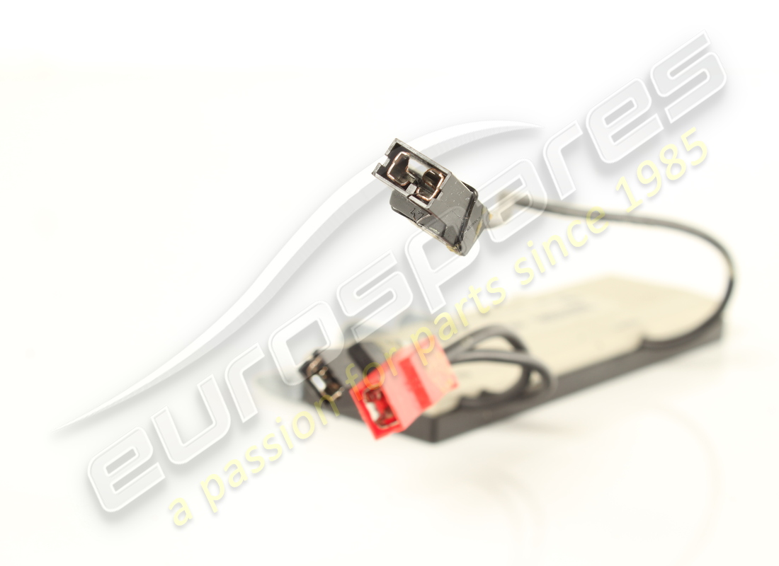 USED FERRARI AMPLIFIER. PART NUMBER 63882100 (2) used ferrari amplifier. part number 63882100 (2)