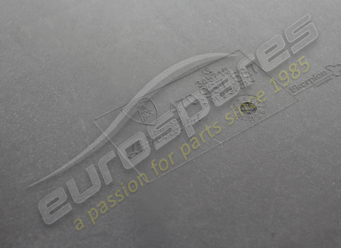 new lamborghini cover. part number 470937587 (3)