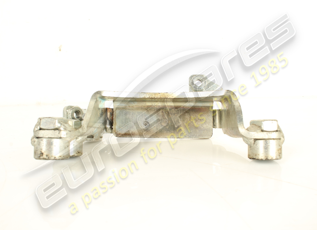 USED FERRARI LH BUSH TRAVEL LIMITER BRACKET. PART NUMBER 949996 (5) used ferrari lh bush travel limiter bracket. part number 949996 (5)