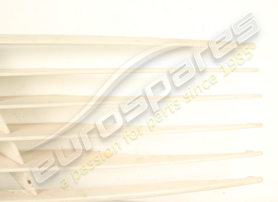 NEW FERRARI RH SIDE INTAKE GRILLE (PLASTIC). PART NUMBER 60671200 (4) new ferrari rh side intake grille (plastic). part number 60671200 (4)