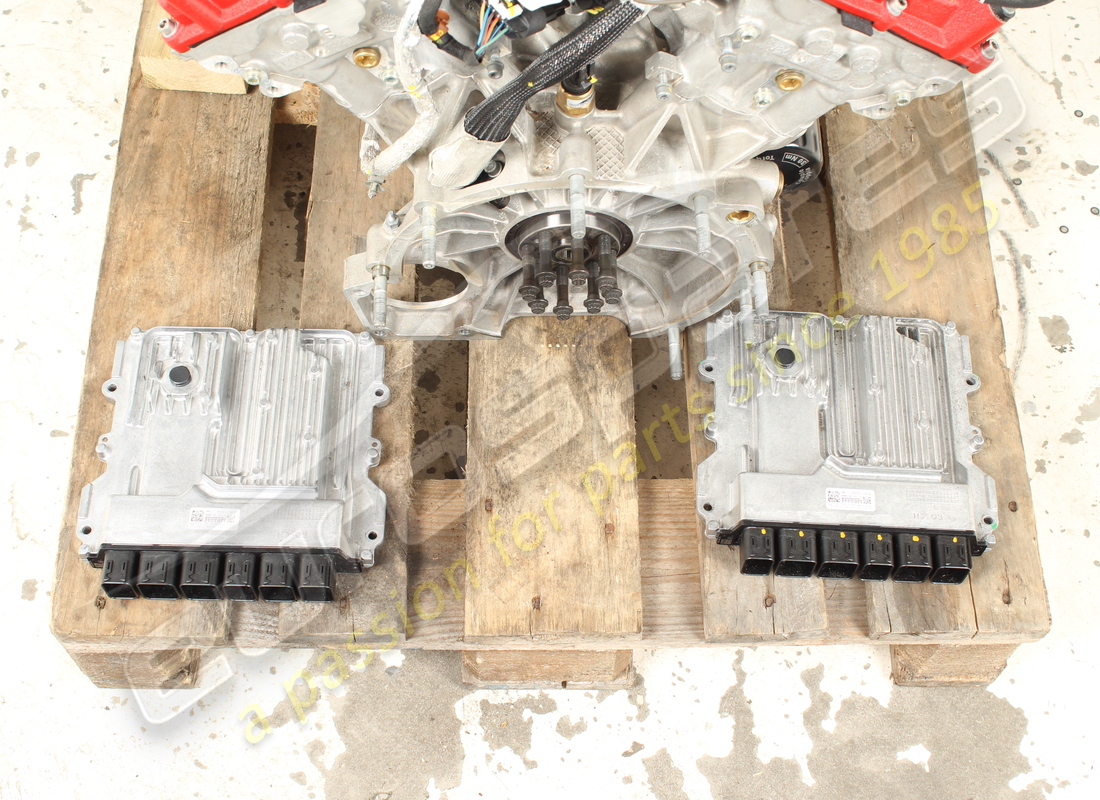 used ferrari purosangue engine f175. part number 985000379 (6)
