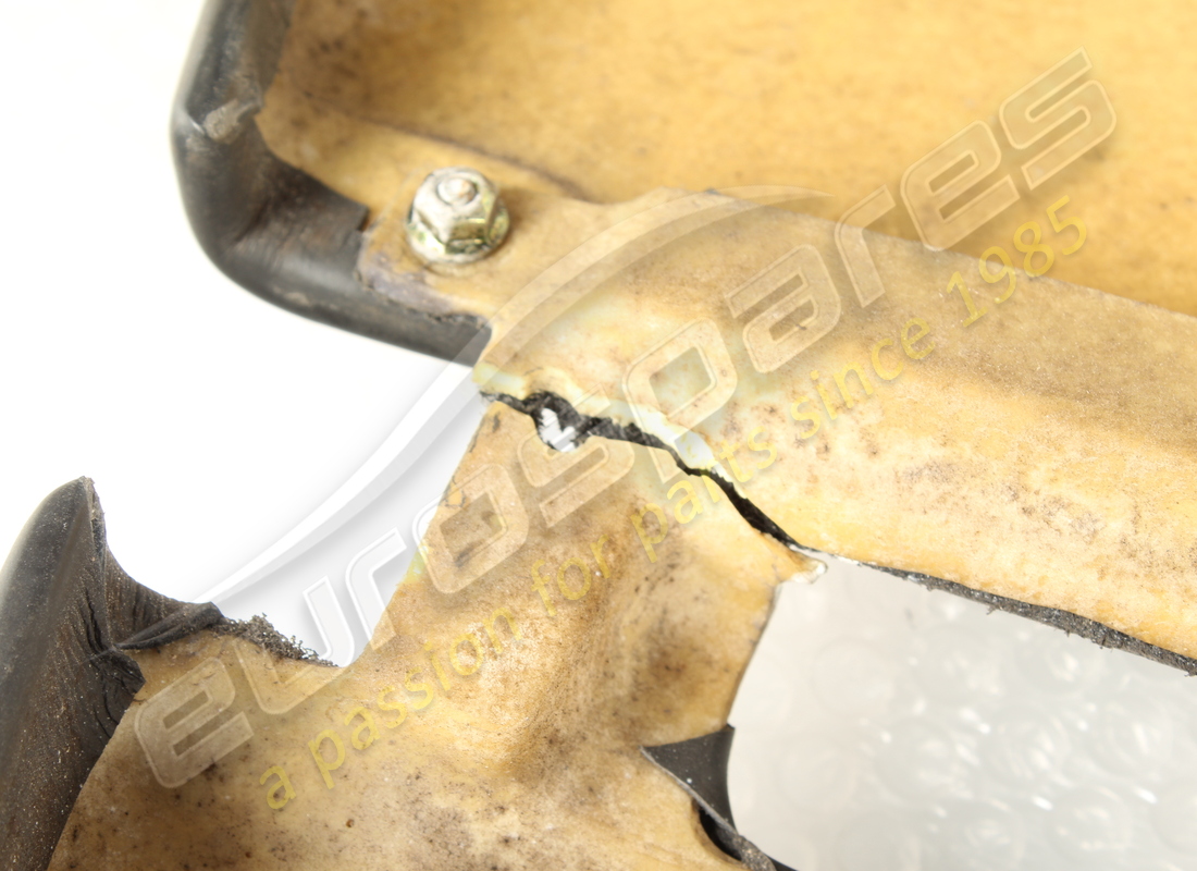 DAMAGED FERRARI DOOR TRIM IN BLACK VM8500. PART NUMBER 64592300 (4) damaged ferrari door trim in black vm8500. part number 64592300 (4)