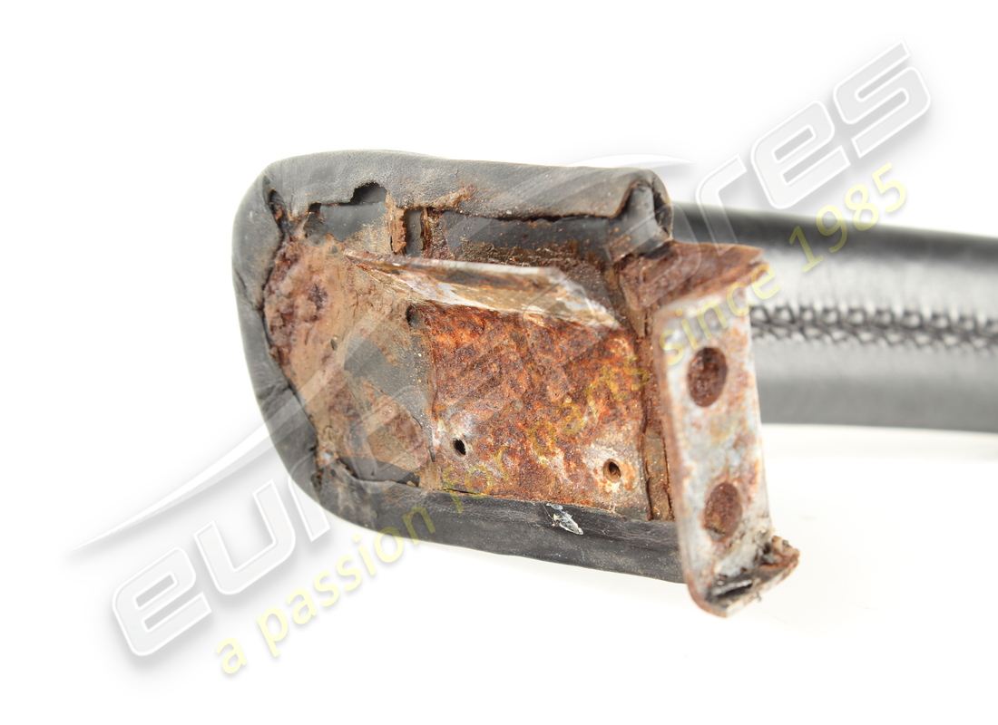 USED FERRARI RH TRIM IN BLACK VM8500. PART NUMBER 64594700 (3) used ferrari rh trim in black vm8500. part number 64594700 (3)