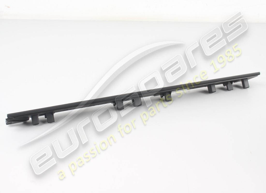 new porsche trim (passenger side) (pr-l0l) black. part number 992858020b5q0 (2)