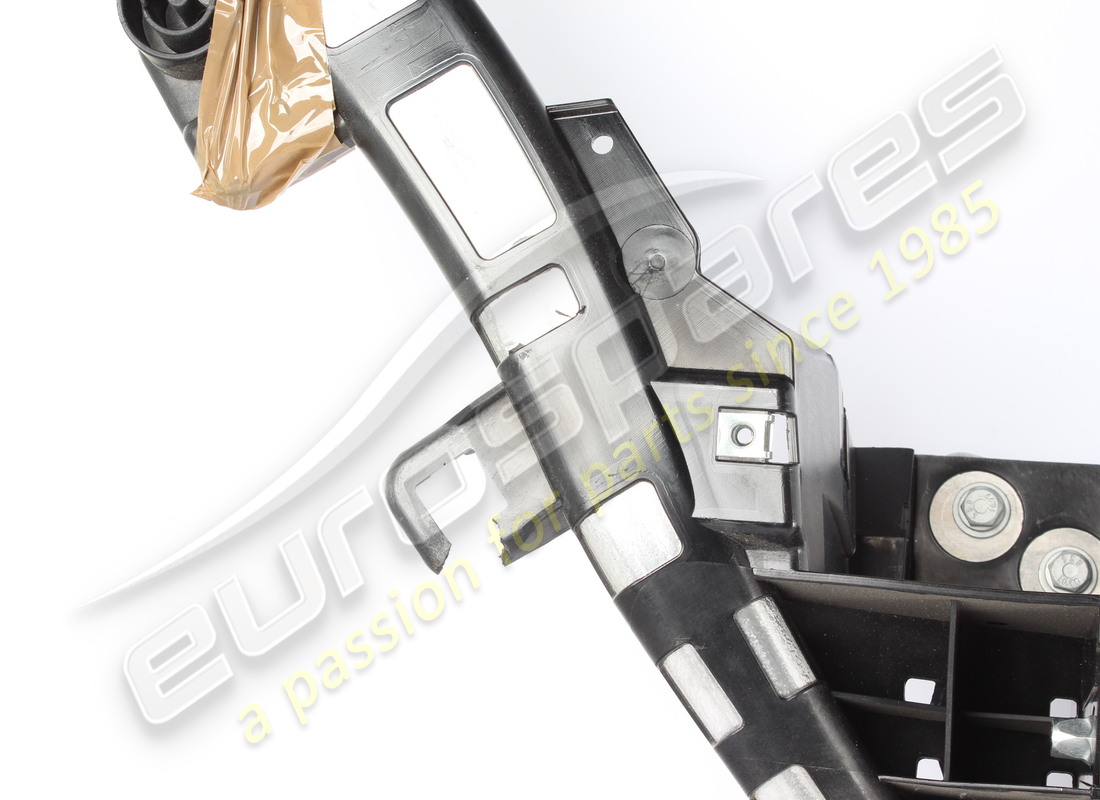 used maserati front crossmember complete. part number 670032664 (3)