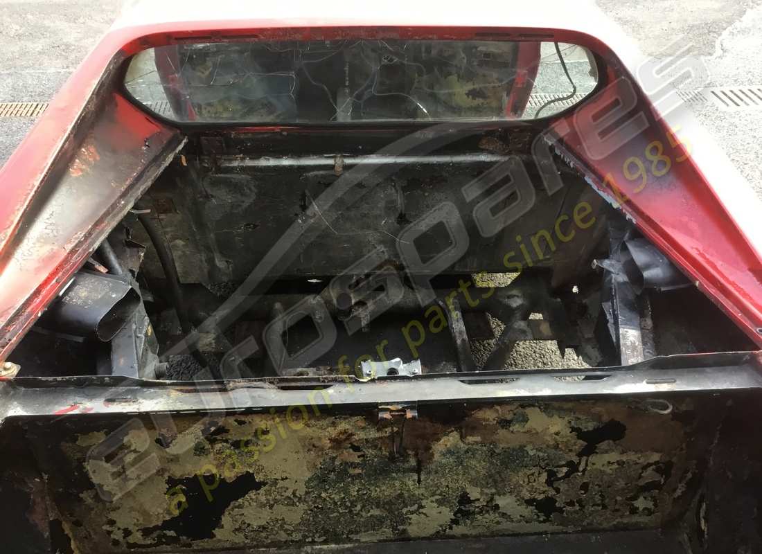 USED EUROSPARES FERRARI 308 GT4 DINO (1979) RHD BODYSHELL & CHASSIS. PART NUMBER EAP1390100 (8) used eurospares ferrari 308 gt4 dino (1979) rhd bodyshell & chassis. part number eap1390100 (8)