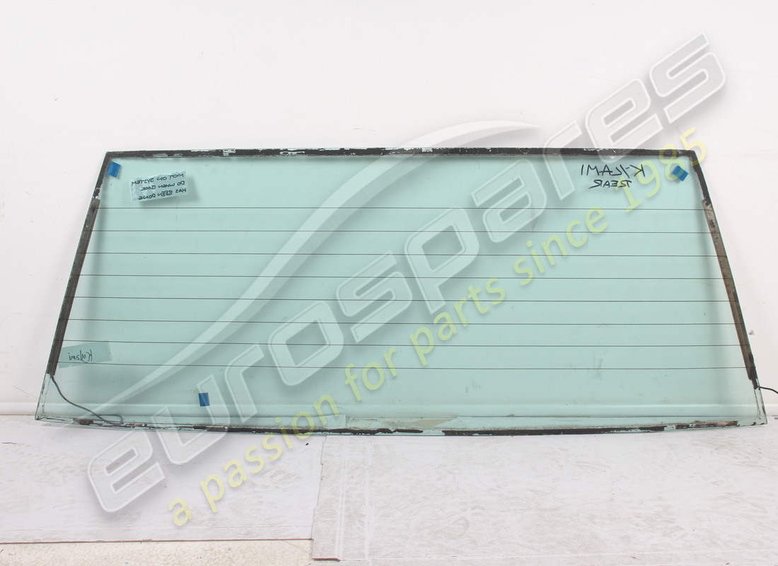 USED Maserati REAR WINDOW GLASS . PART NUMBER 329623100 (1)