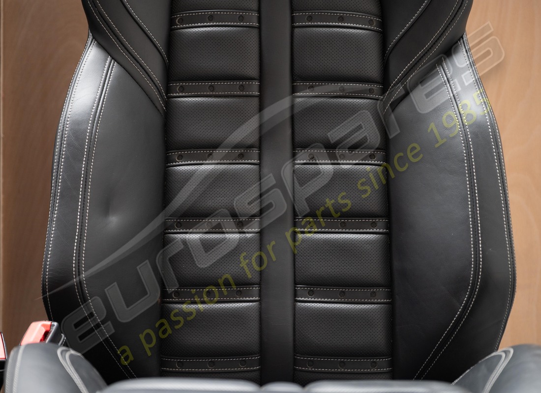used ferrari complete seat set. part number eap1558688 (6)