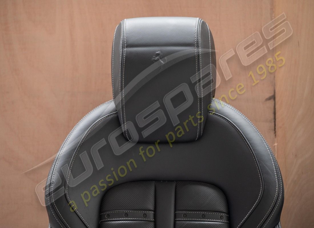used ferrari complete seat set. part number eap1558688 (2)