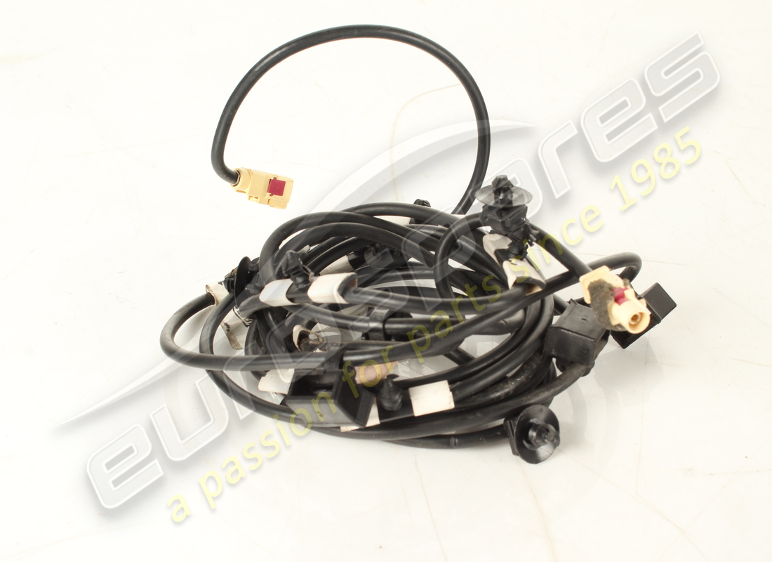 used ferrari passenger compartment am/fm. part number 266554 (2)