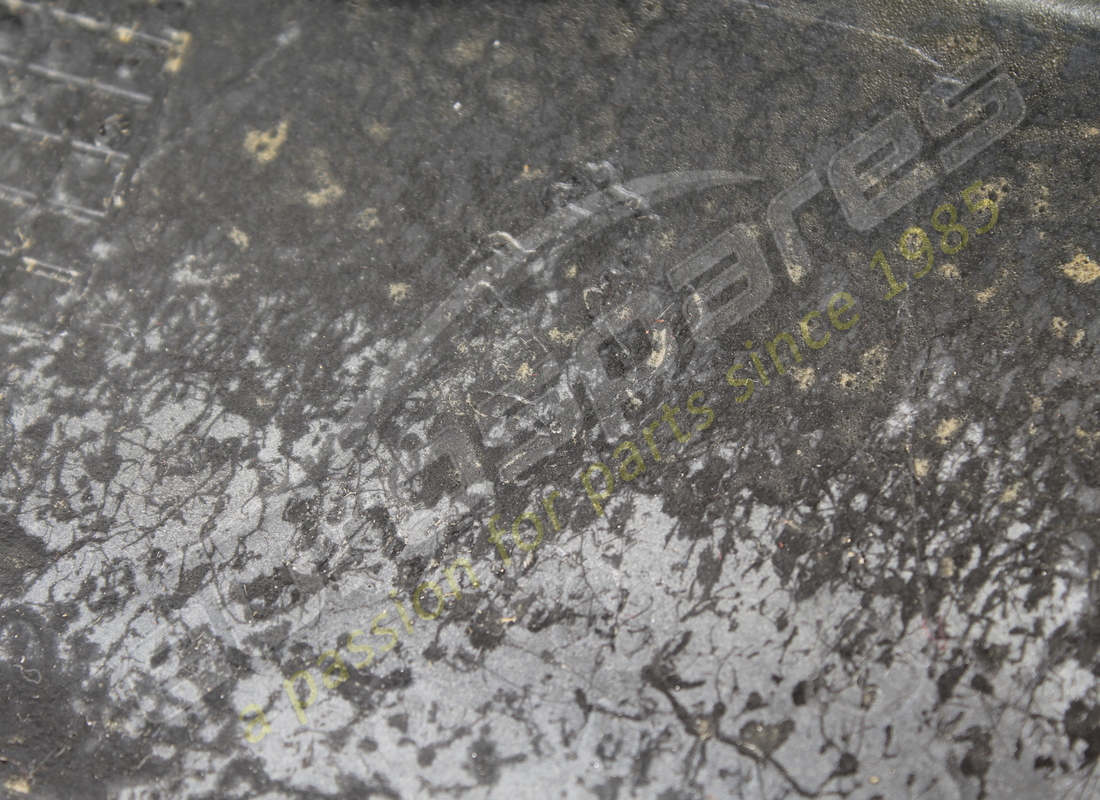 used ferrari rh armrest. part number 837025.. (4)