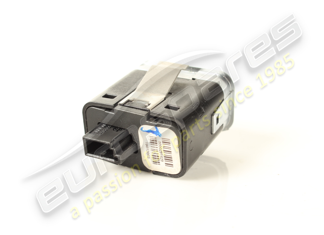 USED FERRARI TAILGATE CLOSE BUTTON. PART NUMBER 291420 (3) used ferrari tailgate close button. part number 291420 (3)