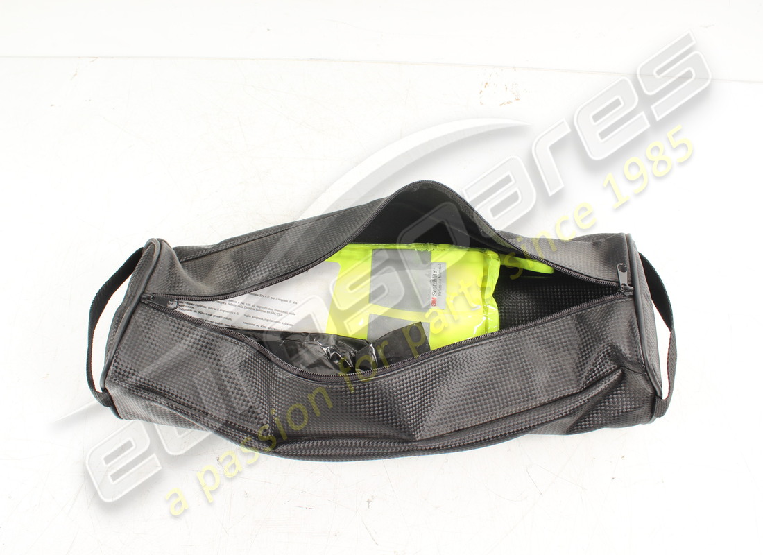 USED LAMBORGHINI FIRST AID KIT (INCOMPLETE AS SHOWN IN PHOTOS). PART NUMBER OR1400561 (2) used lamborghini first aid kit (incomplete as shown in photos). part number or1400561 (2)