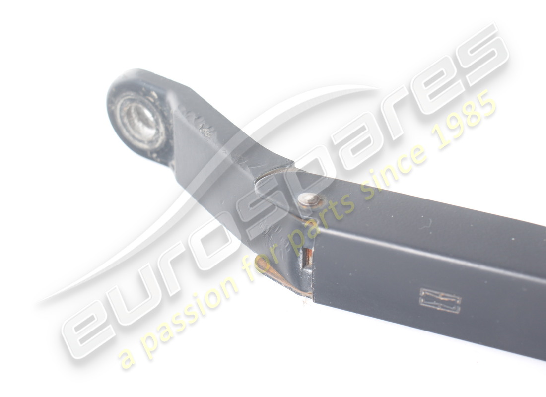 USED MASERATI PASSENGER SIDE WIPER ARM. PART NUMBER 383310204 (4) used maserati passenger side wiper arm. part number 383310204 (4)