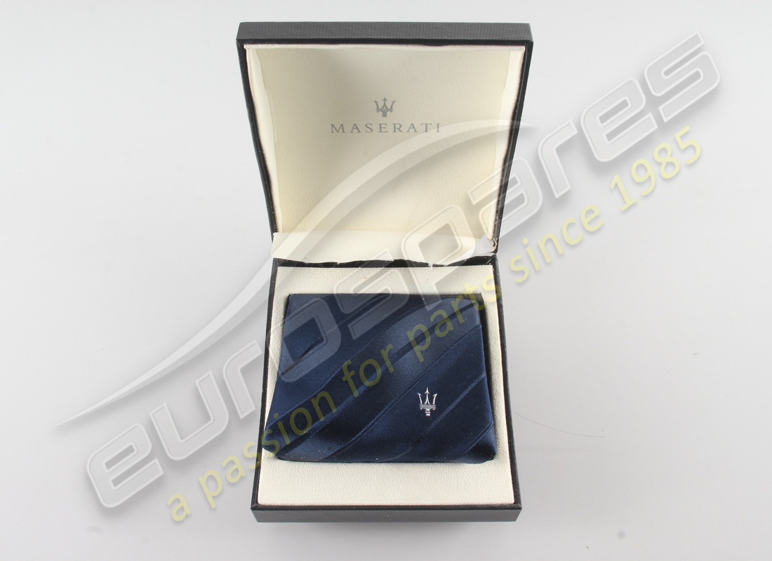 NEW MASERATI SUIT TIE. PART NUMBER EAP1553117 (1) new maserati suit tie. part number eap1553117 (1)