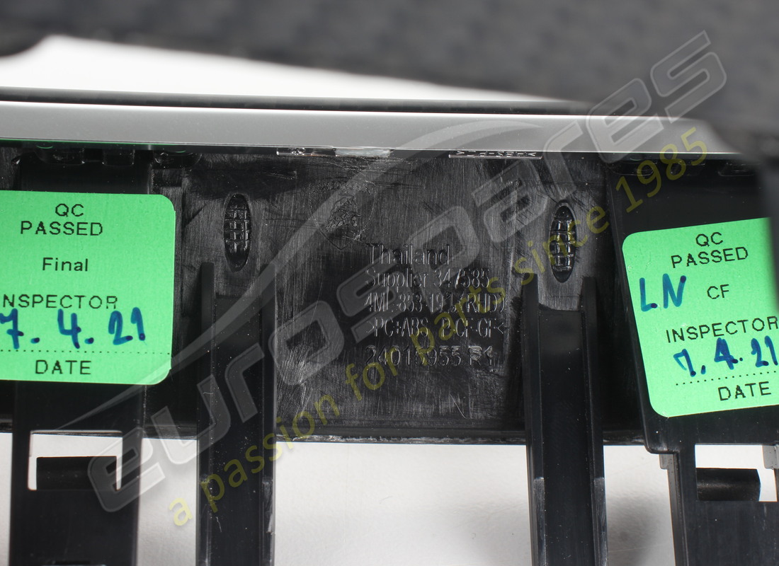 NEW LAMBORGHINI MASCHERINA. PART NUMBER 4ML853191E (6) new lamborghini mascherina. part number 4ml853191e (6)