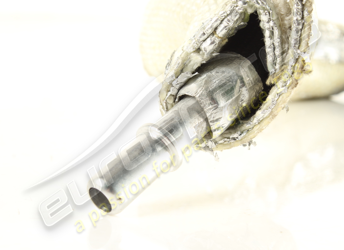 USED FERRARI PIPE FROM DISCONNECTER UNION. PART NUMBER 340024 (4) used ferrari pipe from disconnecter union. part number 340024 (4)