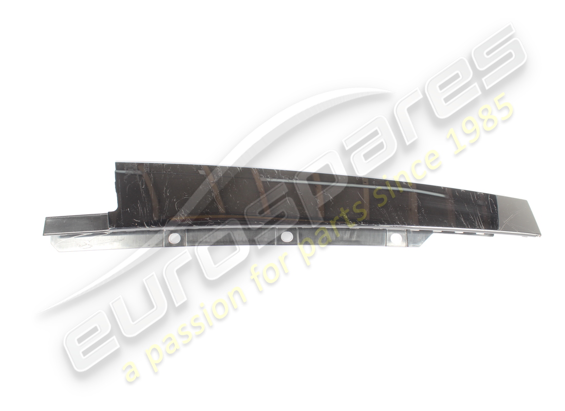 USED Maserati LH REAR PILLAR MOULDING GLOS . PART NUMBER 670198594 (1)