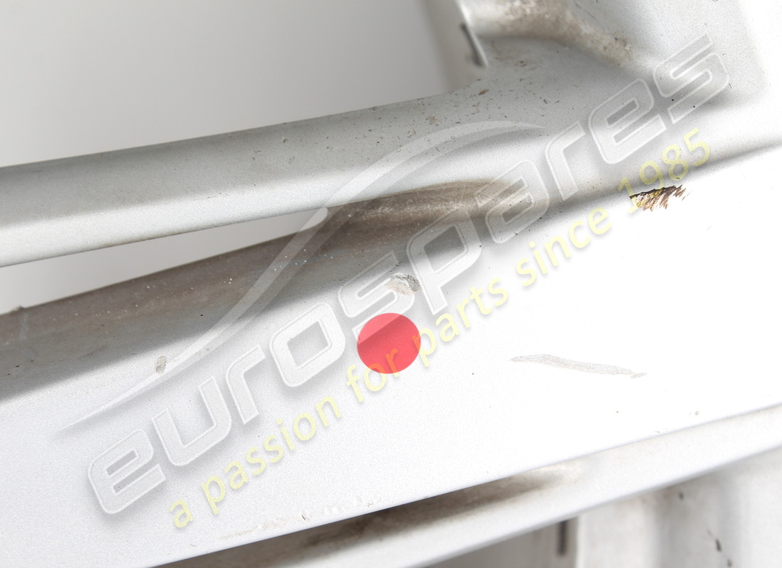 USED FERRARI FRONT WHEEL. PART NUMBER 283184 (5) used ferrari front wheel. part number 283184 (5)