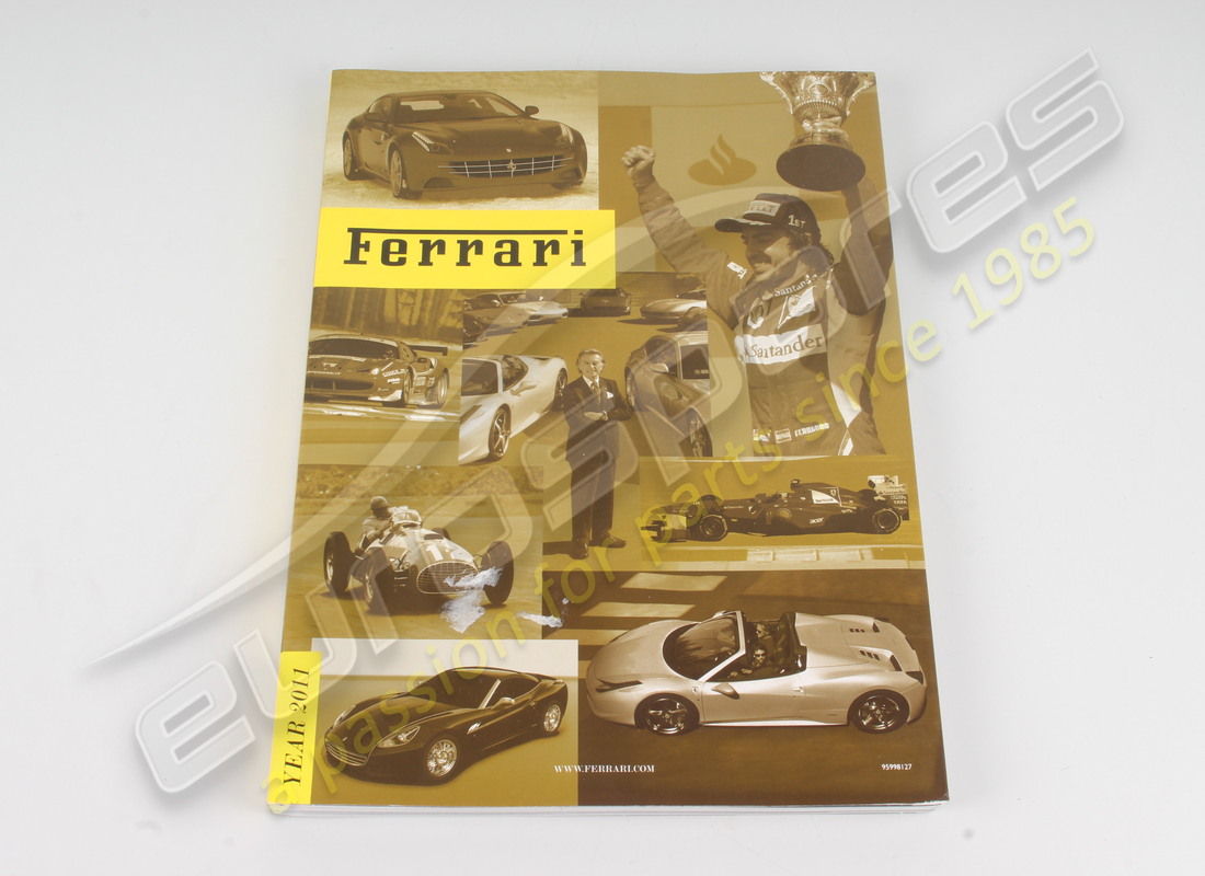 NEW FERRARI YEARBOOK 2011. PART NUMBER 95998127 (1) new ferrari yearbook 2011. part number 95998127 (1)