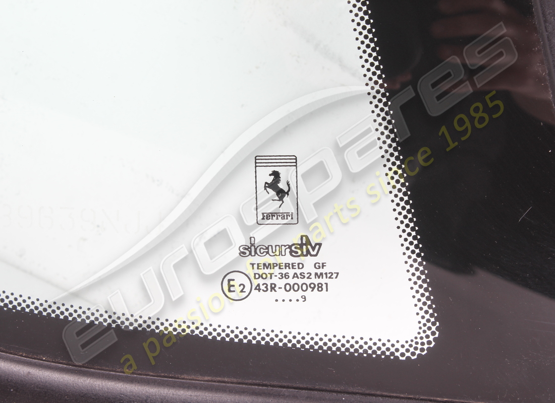 USED FERRARI RH REAR SIDE GLASS. PART NUMBER 65645200 (2) used ferrari rh rear side glass. part number 65645200 (2)