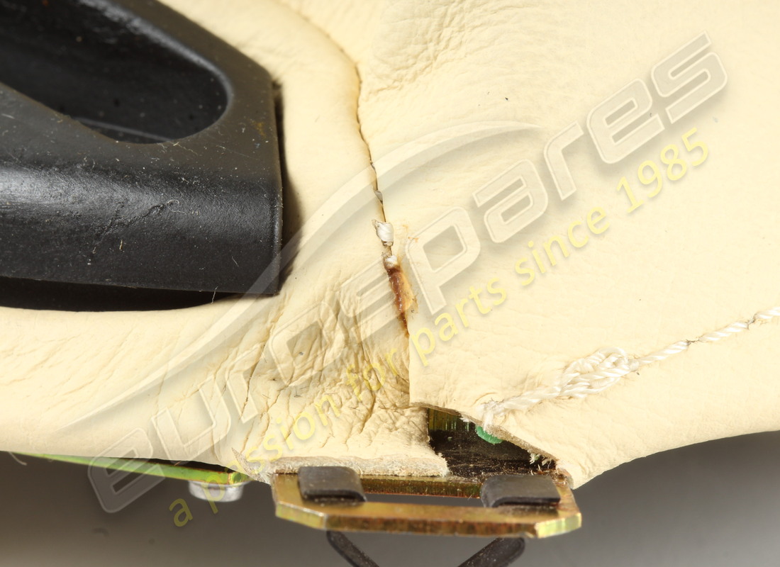 NEW (OTHER) MASERATI AUTOMATIC GEAR LEVER LEATHER SURROUND - RHD - CREAM. PART NUMBER 981001402 (8) new (other) maserati automatic gear lever leather surround - rhd - cream. part number 981001402 (8)