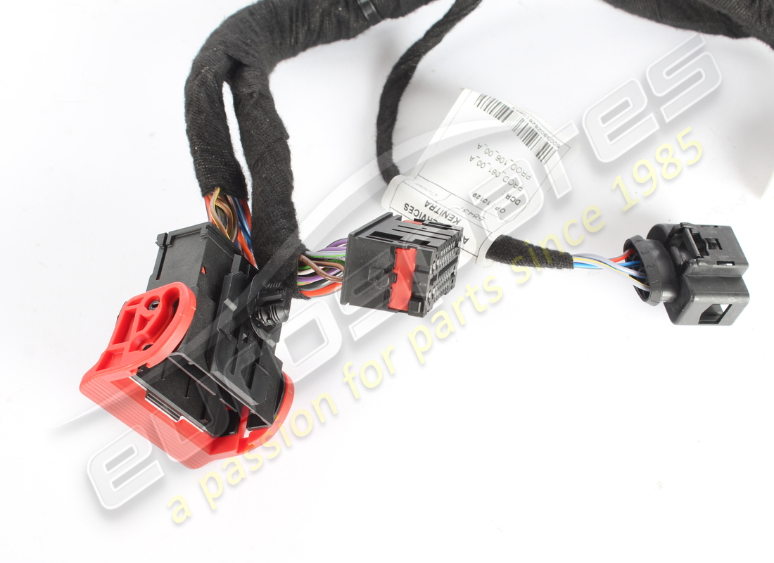 USED MASERATI AMPLIFIER CABLE. PART NUMBER 670160039 (2) used maserati amplifier cable. part number 670160039 (2)