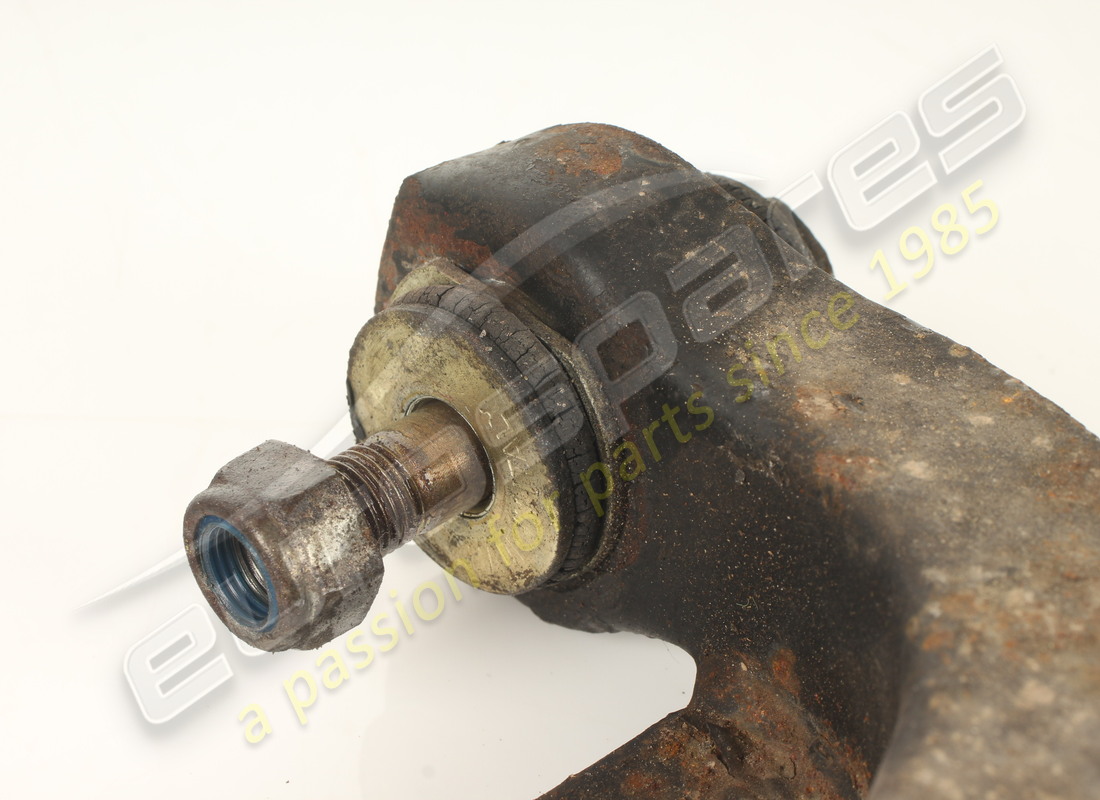 used ferrari rh front suspension lower lever. part number 115706 (5)