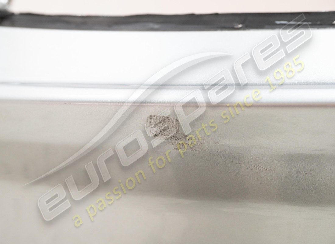 used ferrari tailgate assembly. part number 84025411 (3)