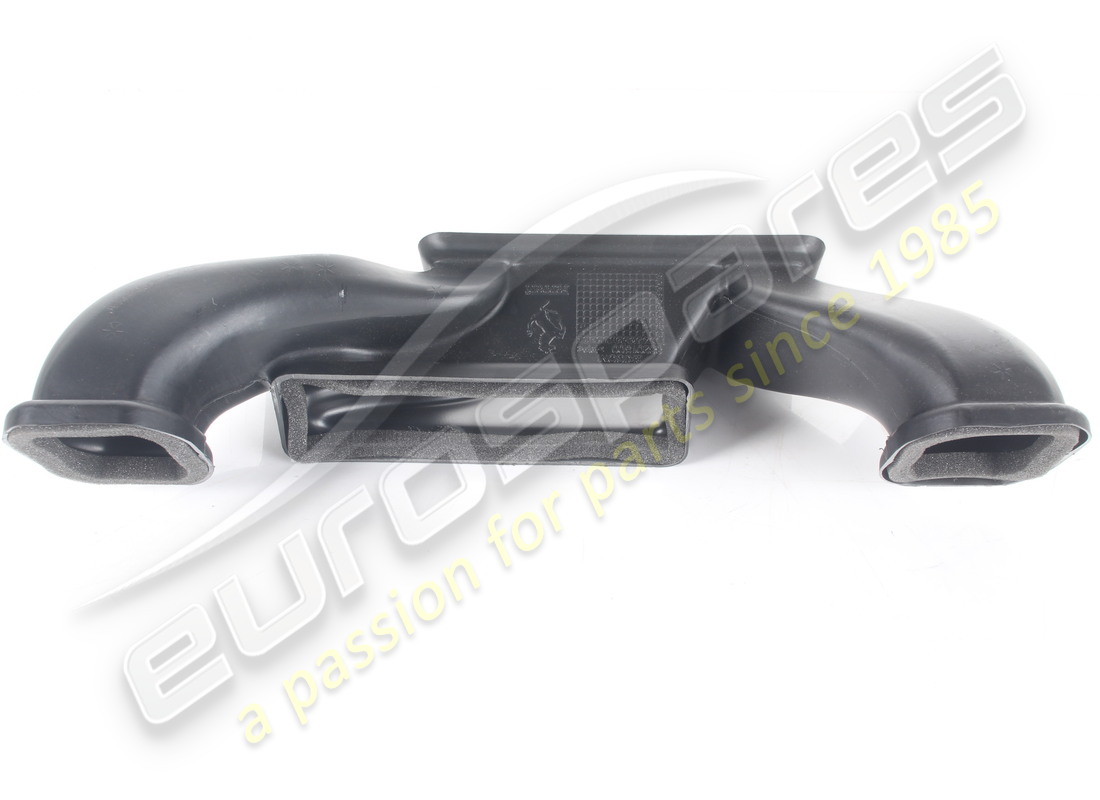 used ferrari centre duct. part number 88201500 (2)
