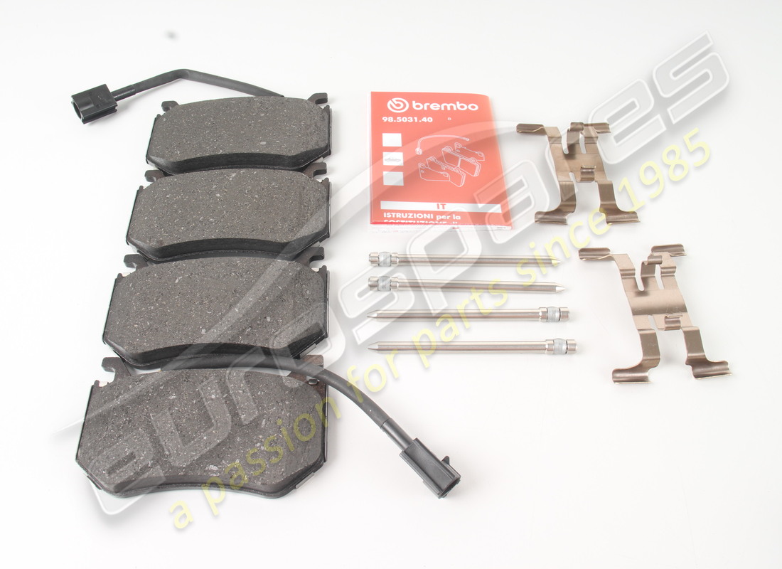 NEW MASERATI KIT REAR BRAKE PADS V6. PART NUMBER 673012868 (1) new maserati kit rear brake pads v6. part number 673012868 (1)