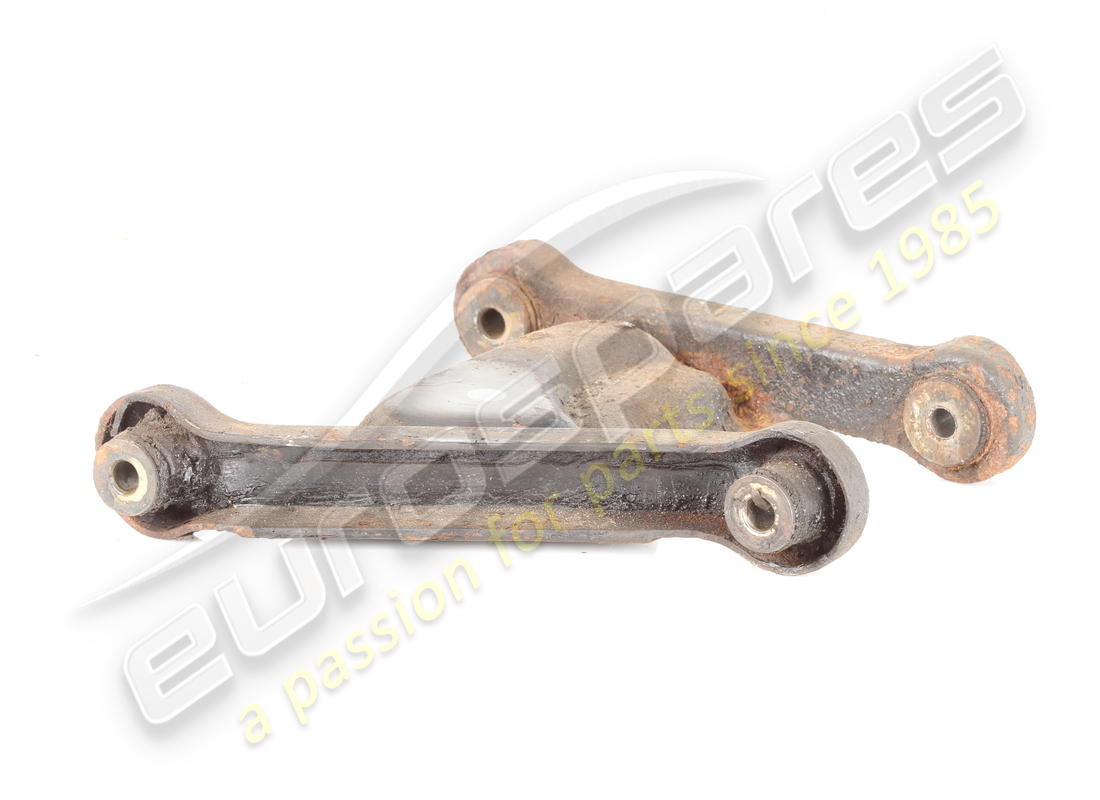 used ferrari rh rear suspension upper lever. part number 115716 (3)