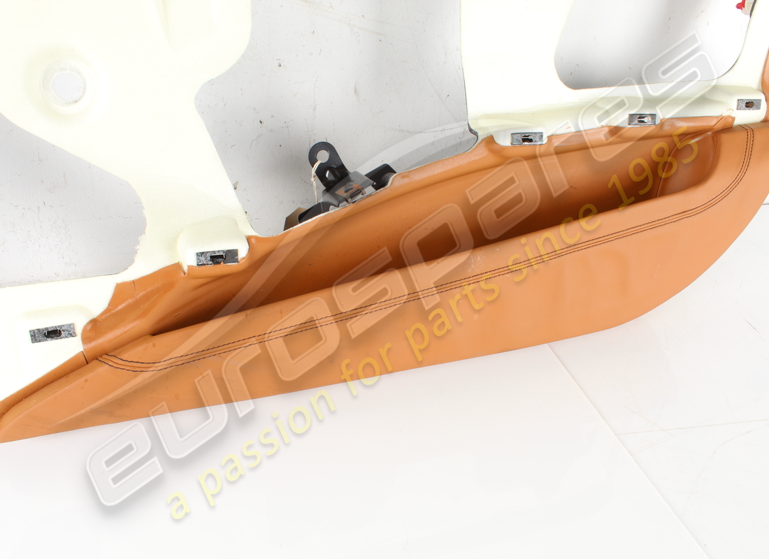 USED FERRARI RH DOOR PANNEL. PART NUMBER 86454704 (4) used ferrari rh door pannel. part number 86454704 (4)