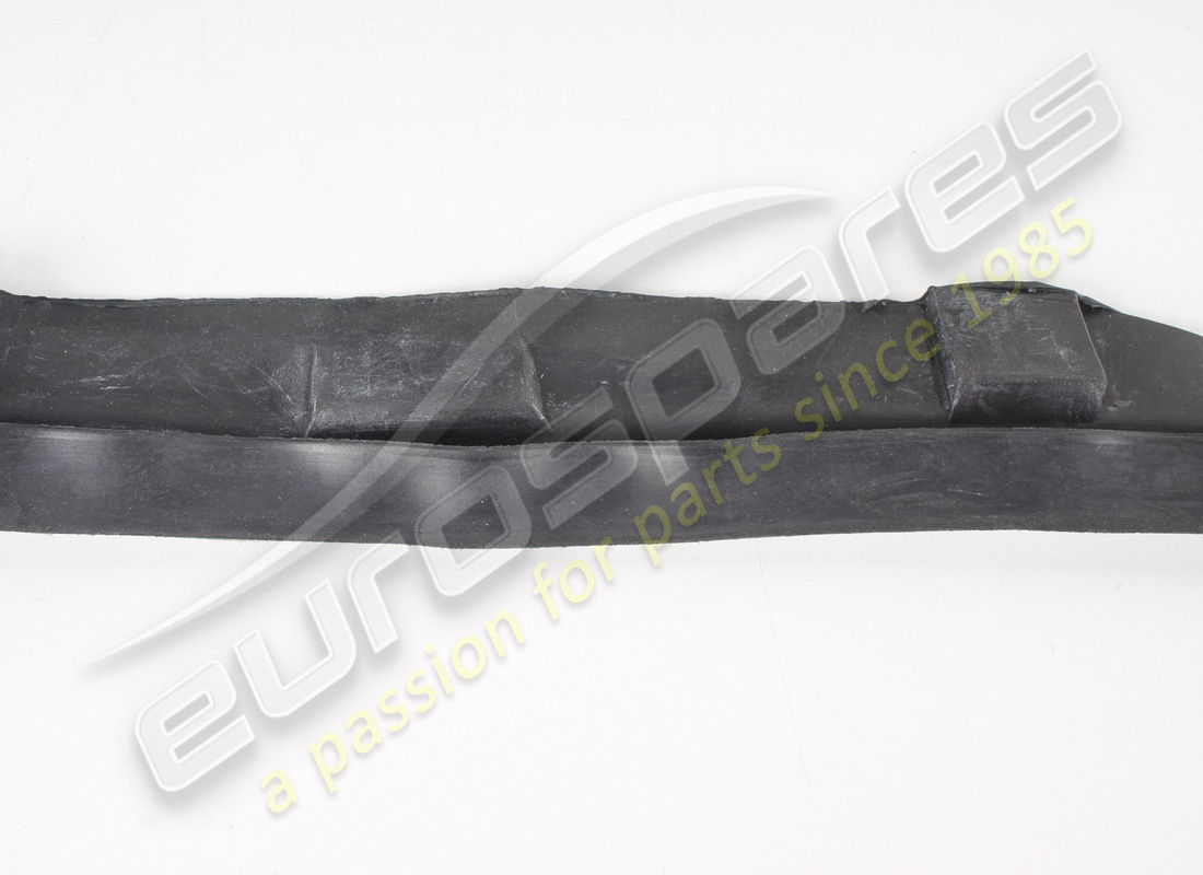 new (other) ferrari rh gasket. part number 65515200 (2)