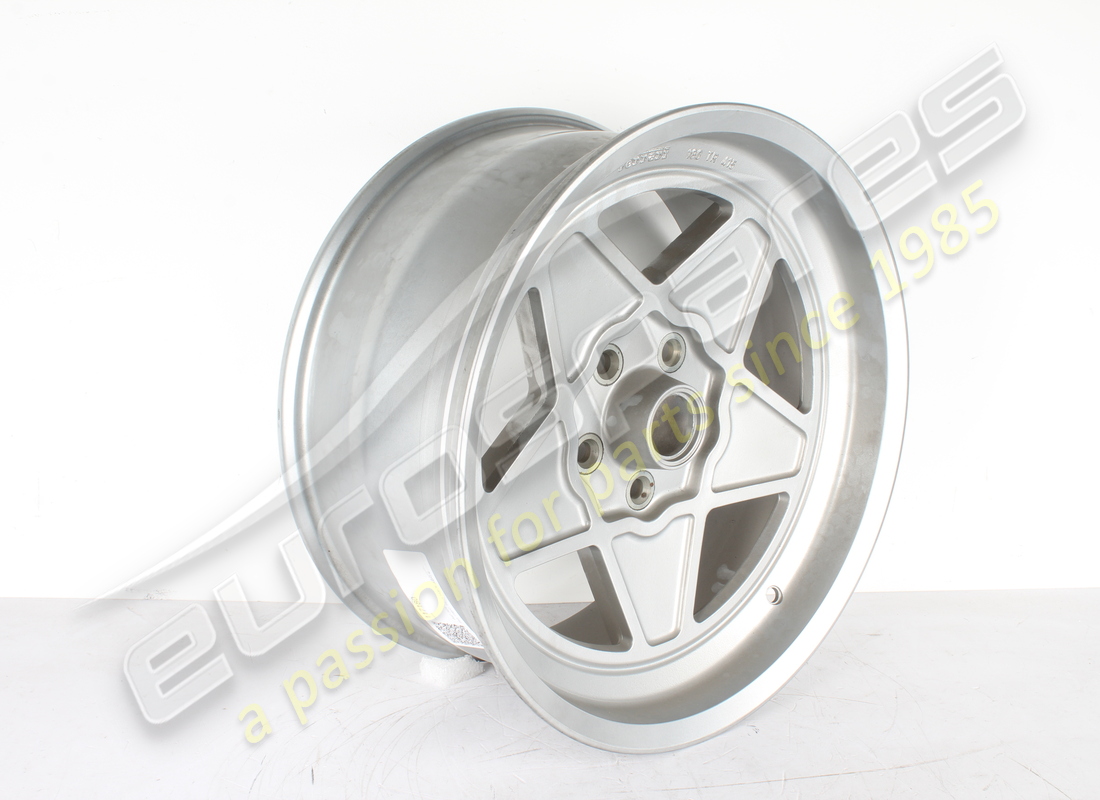 NEW FERRARI ROAD WHEEL TRX 180TR415. PART NUMBER 117180 (3) new ferrari road wheel trx 180tr415. part number 117180 (3)