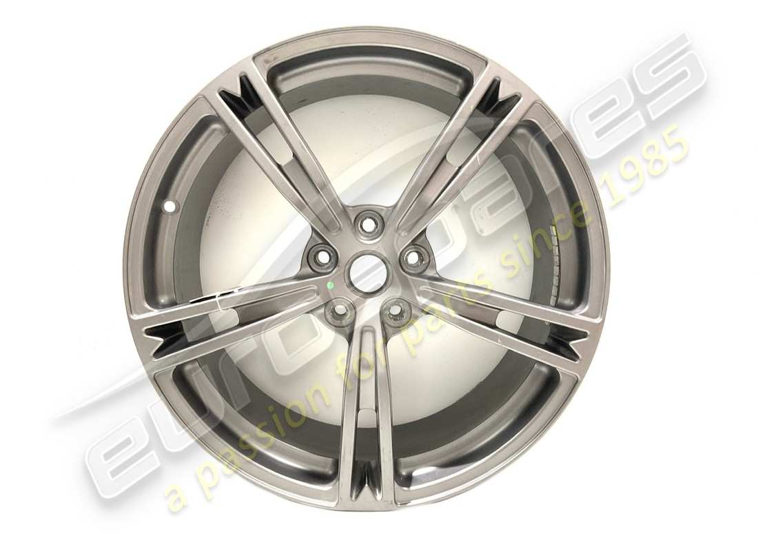 used maserati front wheel. part number 85360516 (1)