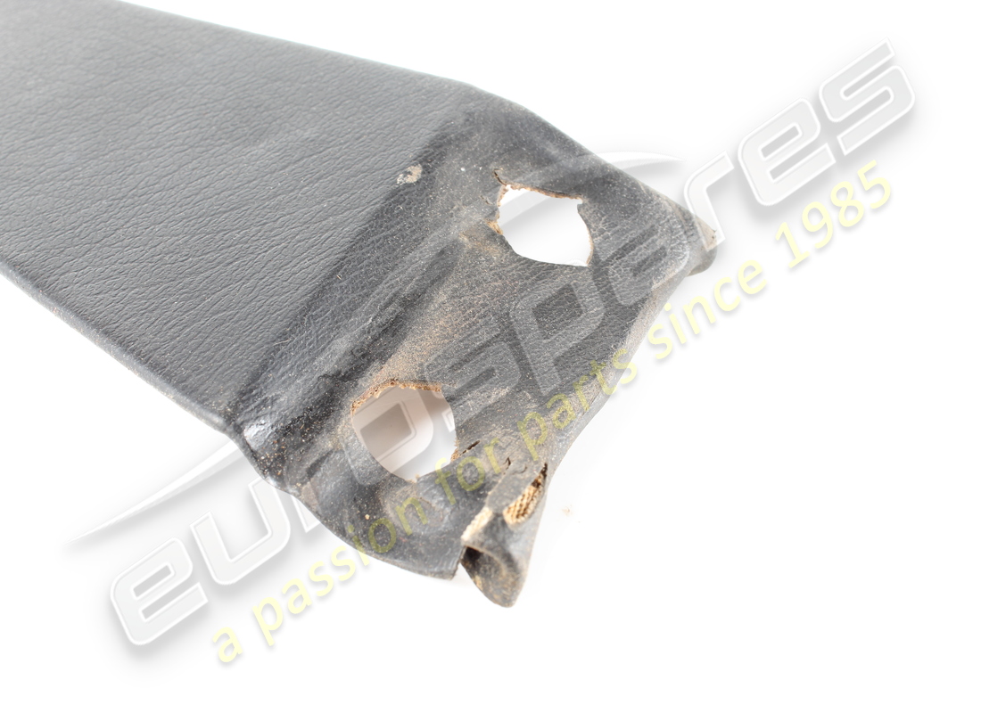 used ferrari rh moulding. part number 62316600 (2)