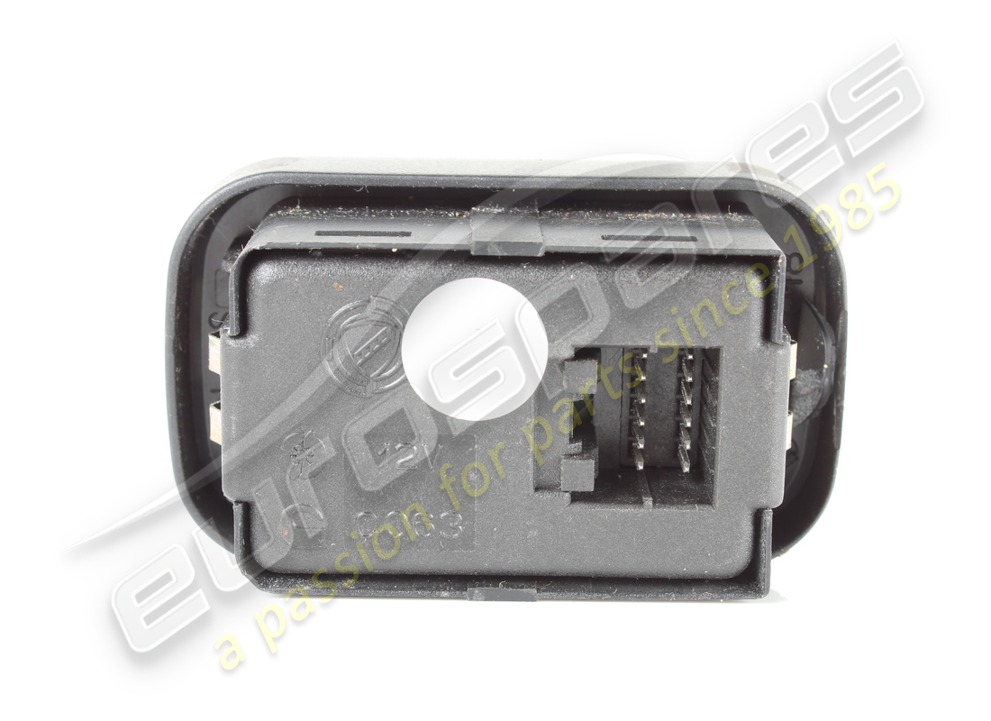 USED MASERATI FOLDAWAY SIDE MIRROR CONTROL. PART NUMBER 373307133 (4) used maserati foldaway side mirror control. part number 373307133 (4)