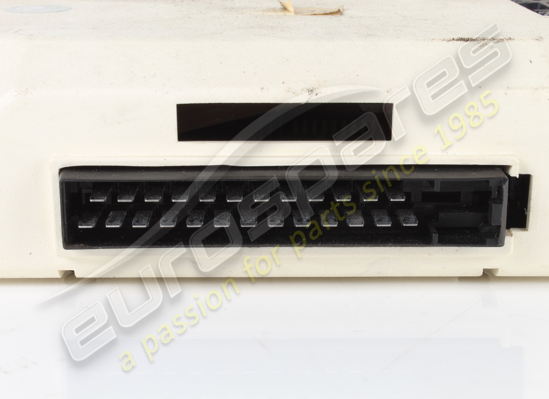 used maserati control unit. part number 365500201 (4)