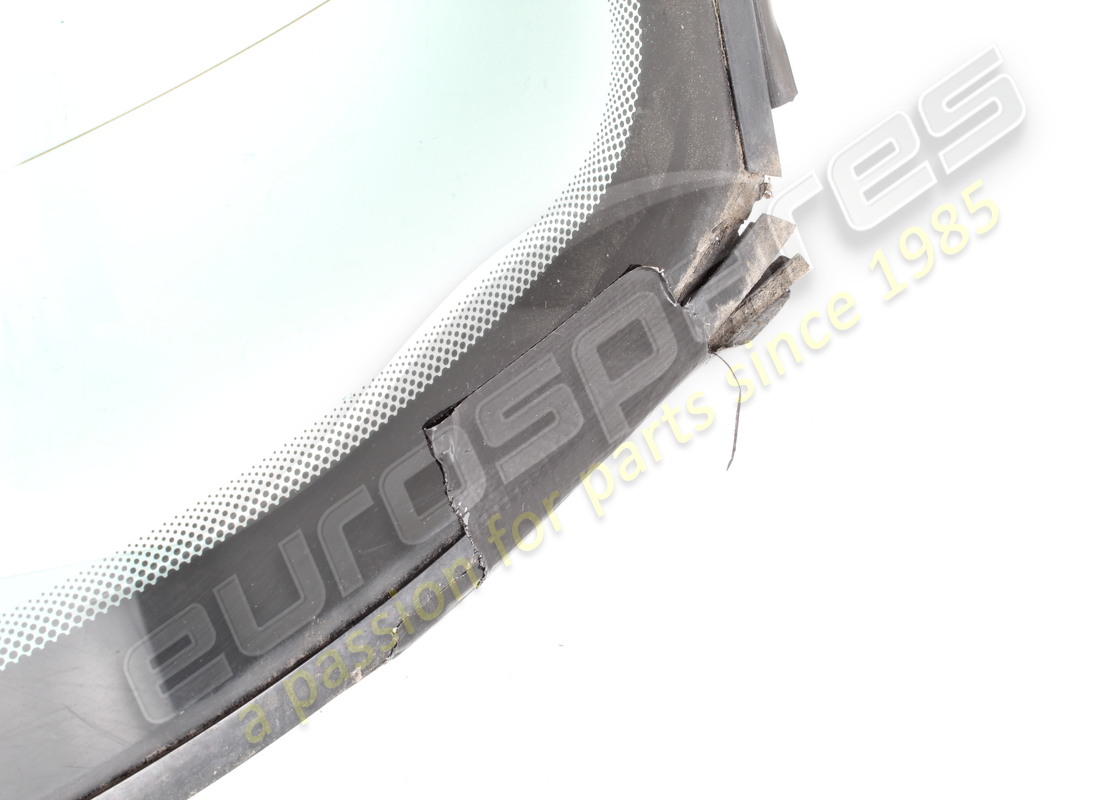 used maserati complete heated rear window. part number 377700077 (3)